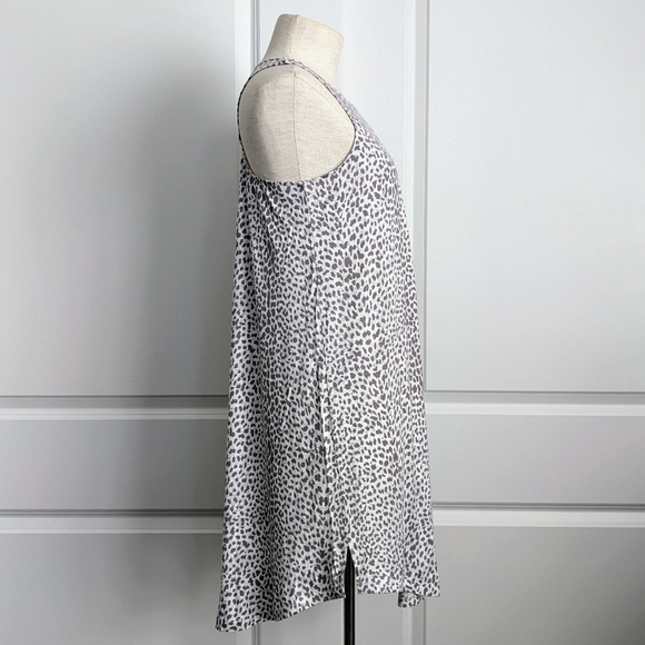 Room Service Sleep Shirt Chemise Sleeveless Animal Print Grey White M NWT - Picture 4 of 10